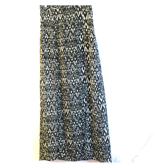 Divided mini skirt with maxi panels 8 - Picture 1 of 5
